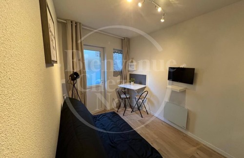 Vallieres Appartement | Studio, Av. Marx Dormoy tout équipé. (B)