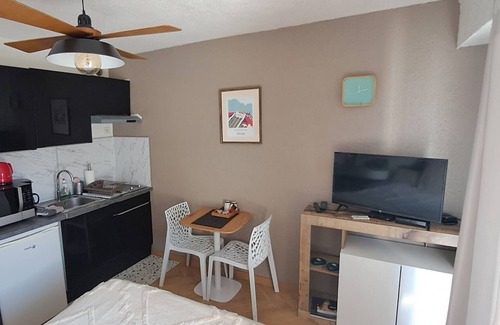 Cholet Appartement | Studio Avec Balcon et Parking en Centre-ville