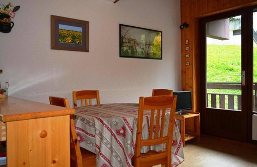 Le Grand-Bornand Appartement | Studio avec cabine et mezzanine, parking et proche des pistes - FR-1-241-170