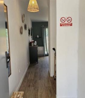 Villenave-d'Ornon Appartement | Studio avec jardin et parking 03