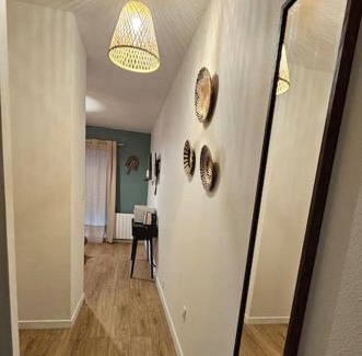 Villenave-d'Ornon Appartement | Studio avec jardin et parking 04