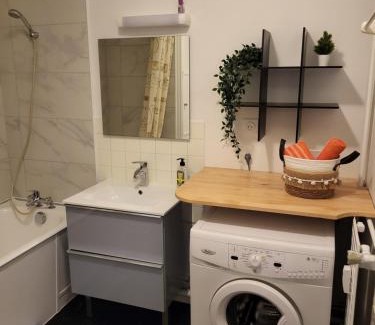 Saint-Etienne Appartement | Studio avec parking gratuit