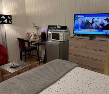 Chateaubriant Maison | Studio avec petit déjeuner offert