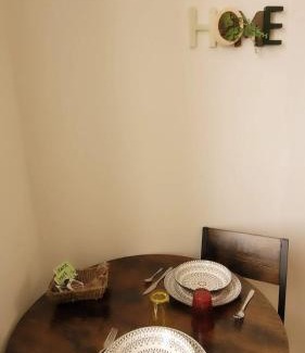 Neris-les-Bains Appartement | Studio B aux pieds des Thermes