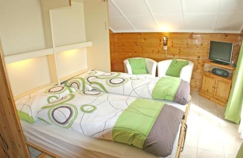 Graechen Appartement | Studio Bergfink Dachgeschoss-2 by Interhome