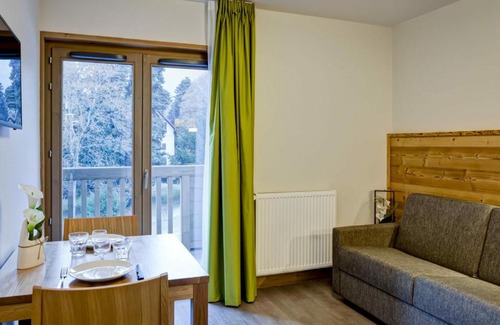 Brides-les-Bains Appartement | Studio Brides-les-Bains, 1 pièce, 2 personnes - FR-1-512-112