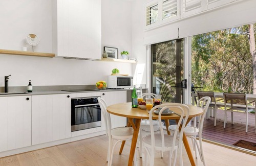 Vincentia Appartement | Studio By The Bay - By Latitude South Coast