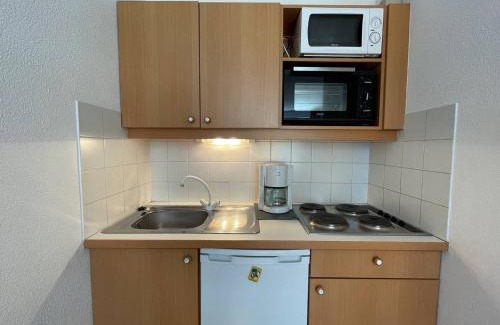 Briancon Appartement | Studio Cabine à Briançon, 27m², Balcon Sud, Vue Panoramique, Proche Commerces et Télécabine - FR-1-330C-133