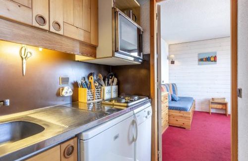 Bellentre Appartement | Studio cabine 3 personnes, cuisine équipée, animaux acceptés, proche pistes et commerces - FR-1-353-28