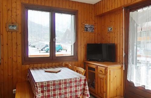 Le Grand-Bornand Appartement | Studio cabine 4 pers. proche patinoire et pistes, parking, ménage inclus, navette à proximité - FR-1-241-157