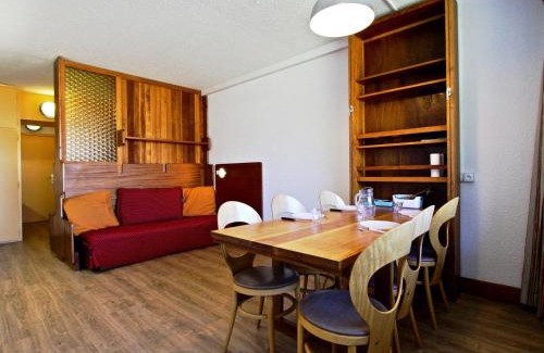 Chamrousse Appartement | Studio cabine au pied des pistes avec piscine - FR-1-549-7