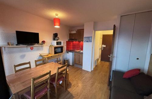 Auris Appartement | Studio cabine au pied des pistes, 3 couchages, parking - FR-1-297-326