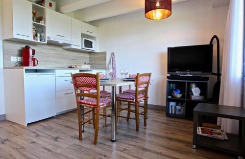 Chamrousse Appartement | Studio cabine avec balcon et parking couvert à Chamrousse - FR-1-340-186