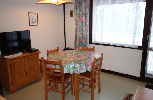 Chamrousse Appartement | Studio cabine avec jardin, 24m², Chamrousse 1650, idéal pour famille, équipements complets - FR-1-340-265