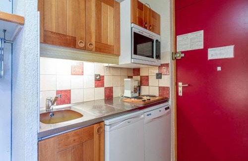 Les Avanchers-Valmorel Appartement | Studio cabine avec terrasse, accès direct aux pistes, idéal familles - FR-1-356-305