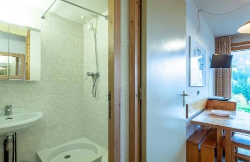 Les Avanchers-Valmorel Appartement | Studio cabine avec terrasse, accès direct aux pistes, idéal familles - FR-1-356-305