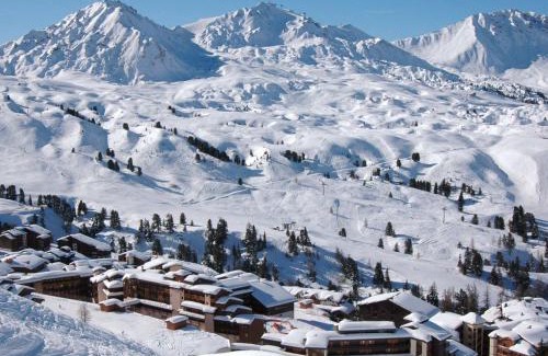 Belle Plagne Appartement | Studio cabine confortable avec balcon au pied des pistes - FR-1-455-163