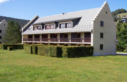 Correncon-en-Vercors Appartement | Studio Cabine avec Jardinet à Corrençon, Navette Gratuite, Proche Village et Pistes de Ski - FR-1-515-52