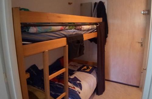 Correncon-en-Vercors Appartement | Studio cabine 28m² à Corrençon-en-Vercors, proche village, navettes, skis, nature, 4 pers, balcon - FR-1-515-140