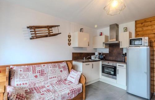 Morzine Appartement | Studio cabine lumineux 2* à Morzine, proche pistes, balcon Sud-Est, parking privé, 2-4 pers. - FR-1-754-57
