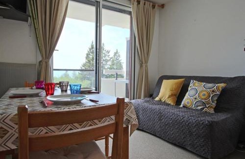 Chamrousse Appartement | Studio cabine pour 6, bien équipé, proche des pistes et commerces à Chamrousse - FR-1-340-208