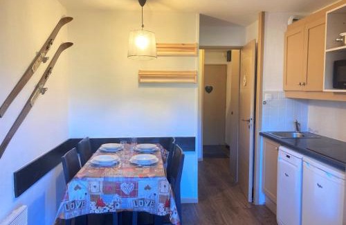 Avoriaz Appartement | Studio cabine Quartier Falaise - Balcon Sud-Ouest, 4 pers., Près des remontées et commerces - FR-1-634-34