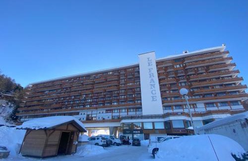 Plagne Centre Appartement | Studio cabine rénové à Plagne Centre avec balcon et proche des pistes - FR-1-455-68