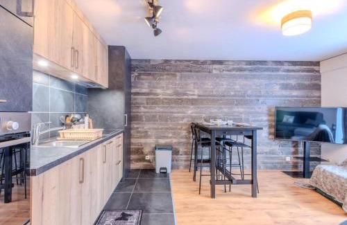 Morzine Appartement | Studio-cabine rénové en centre, 200m des pistes, pour 4 personnes - Morzine - FR-1-754-49