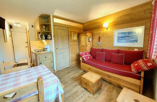 Plagne Villages Appartement | Studio-cabine rénové, ski-aux-pieds, balcon sud, 4 pers, Plagne Villages, centre station - FR-1-351-29