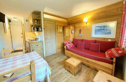 Plagne Villages Appartement | Studio-cabine rénové, ski-aux-pieds, balcon sud, 4 pers, Plagne Villages, centre station - FR-1-351-29