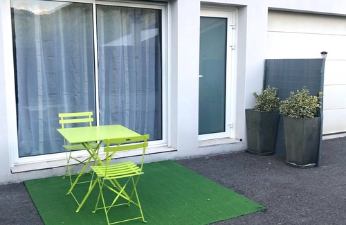 Jarrie Appartement | Studio calme et ensoleillé