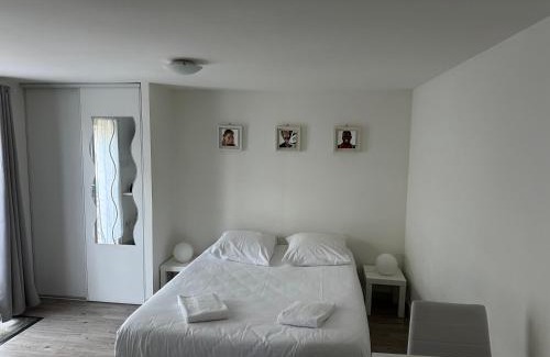 Fondettes Appartement | Studio calme et indépendant proche Tours