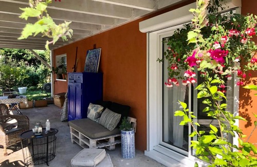 Francheville Le Bas Appartement | Studio calme avec terrasse proche de Lyon