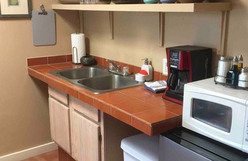 Las Cruces Maison | Studio Casita 5 mins to Farmer's mkt/dogs welcome!