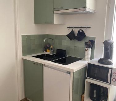 Saint-Germain-en-Laye Appartement | Studio centre ville proche RER A wifi
