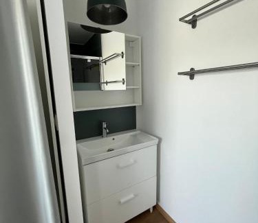 Boue Appartement | Studio Centre Bourg Arrivée et Départ Autonome