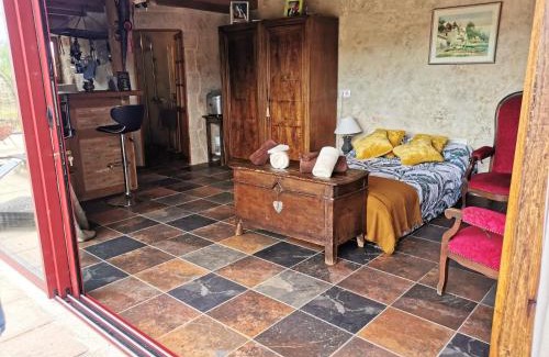 Bio Appartement | Studio charmant à Bio avec jardin et piscine partagée, 32 m².