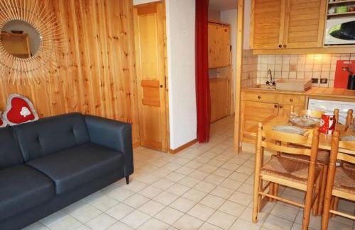 Morillon Appartement | Studio charmant au coeur de Morillon, à 850m des télécabines, balcon, équipements complets, parking inclus - FR-1-624-60