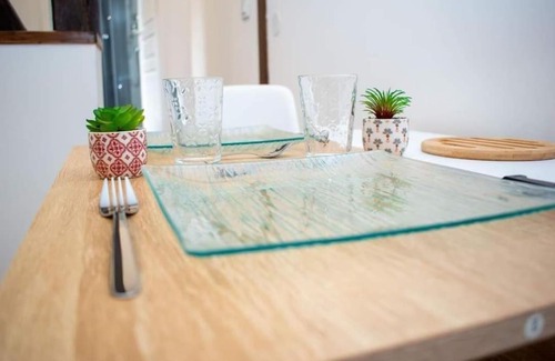 Louviers Appartement | Studio Charmant Confortable TV Centre Ville Louviers