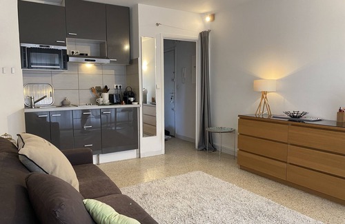 Sud Appartement | Studio chic avec piscine, parking dans résidence arborée et sécurisée
