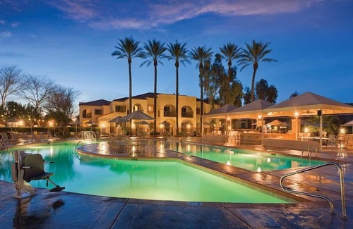 South Mountain Copropriété | Studio Condo Stunning Pools & Golf!