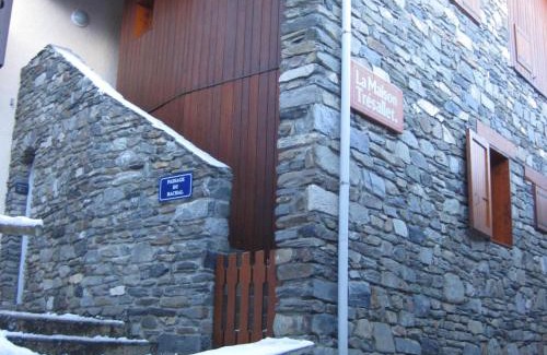 Montchavin Appartement | Studio confortable au cœur de Montchavin avec casier à skis et accès télécabine - FR-1-181-2551