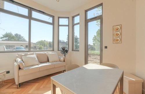 Ecully Appartement | Studio confortable avec terrasse, Ecully