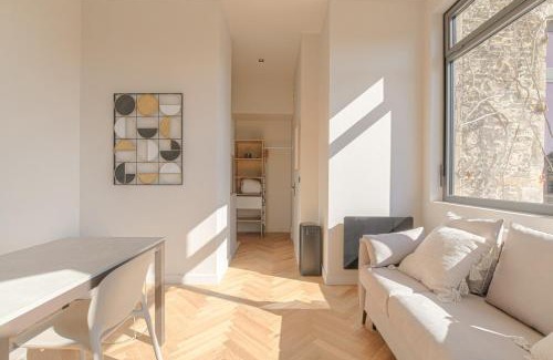 Ecully Appartement | Studio confortable avec terrasse, Ecully