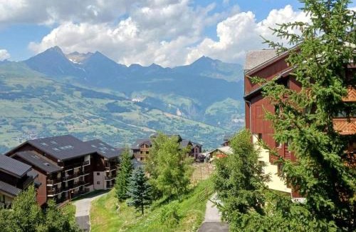 Vallandry Appartement | Studio confortable proche des pistes, balcon, TV et casier à skis - FR-1-411-115