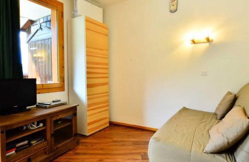 Bellentre Appartement | Studio cosy à Montchavin Les Coches, pied des pistes, balcon, parking gratuit - FR-1-329-2