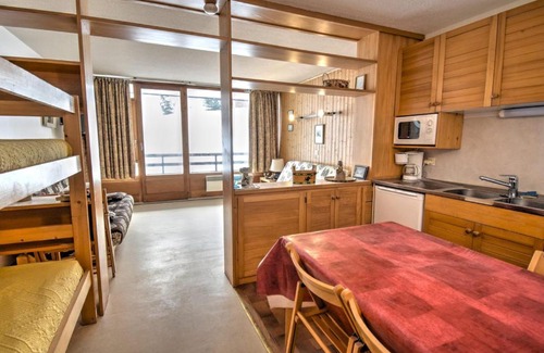 Morzine Appartement | Studio cosy à Morzine, proche centre, pieds des pistes, parking couvert, animaux admis - FR-1-524-84