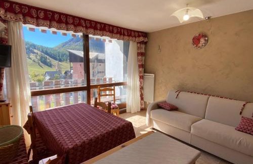 Montgenevre Appartement | Studio cosy 4 pers, plein sud, balcon, parking privé, proche pistes et commerces - FR-1-445-181