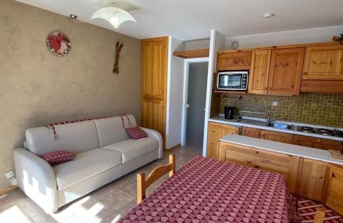 Montgenevre Appartement | Studio cosy 4 pers, plein sud, balcon, parking privé, proche pistes et commerces - FR-1-445-181
