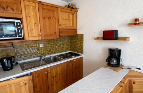 Montgenevre Appartement | Studio cosy 4 pers, plein sud, balcon, parking privé, proche pistes et commerces - FR-1-445-181